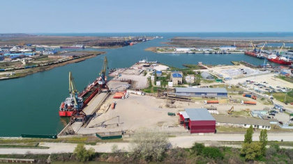 Открытие портов Темрюк и Кавказ для иностранных грузов пока не обсуждается